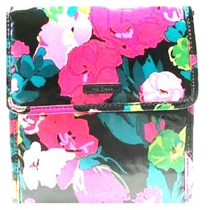 Hilo Meadow Floral Insulated Thermal Lunch Bag
